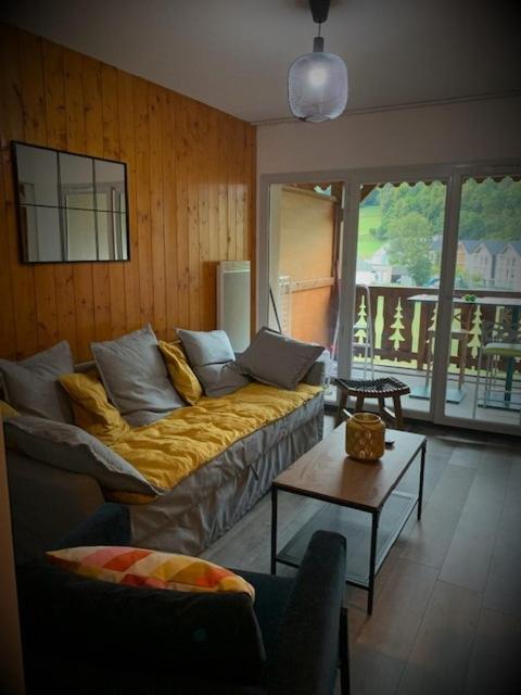Appartement Tt Confort Au Coeur Des Montagnes Vue Sur Les Montagnes II Wifi 뤼생소베르 외부 사진