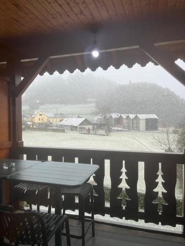 Appartement Tt Confort Au Coeur Des Montagnes Vue Sur Les Montagnes II Wifi 뤼생소베르 외부 사진